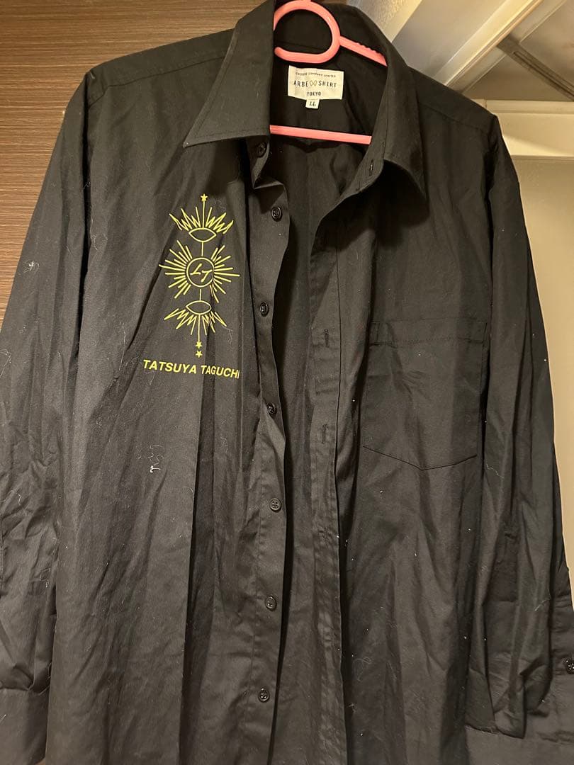 田口達也　TT TOXIC TURKEY / Black Yシャツ