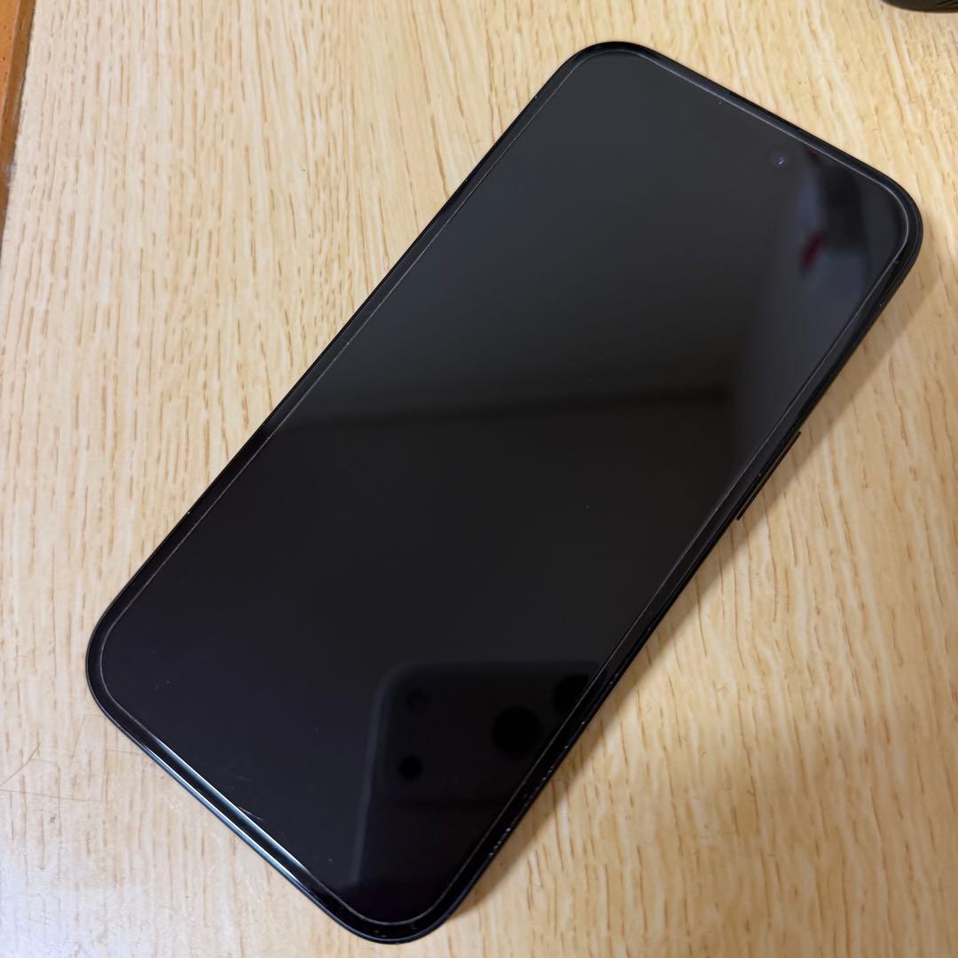 ay　Apple iPhone 16 128GB Black