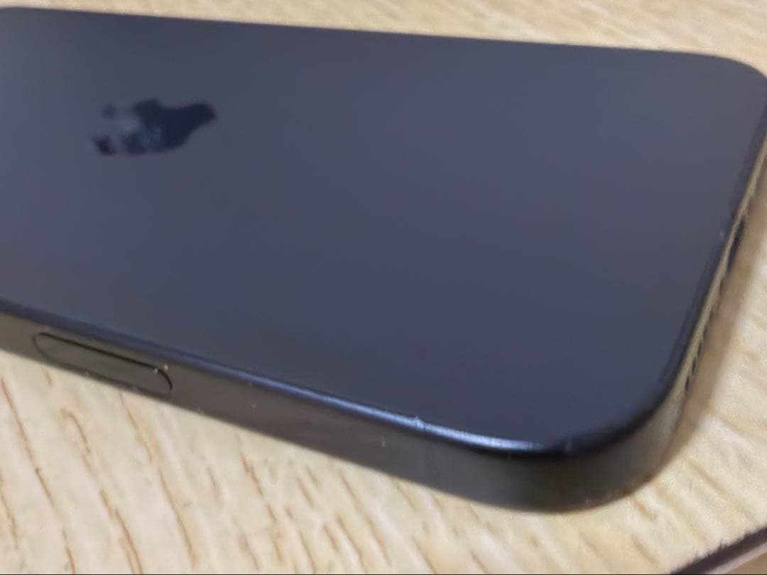 ay　Apple iPhone 16 128GB Black