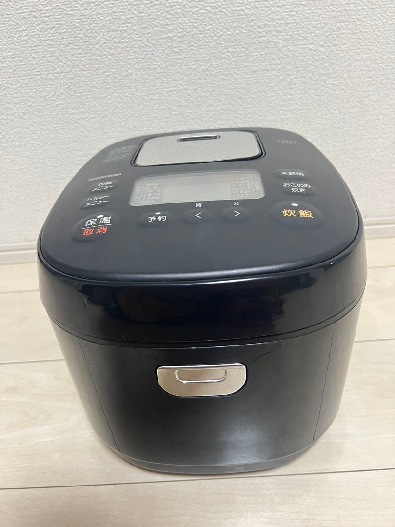 【2022年製・美品】アイリスオーヤマIH炊飯器5.5合炊き極厚火釜 ブラック