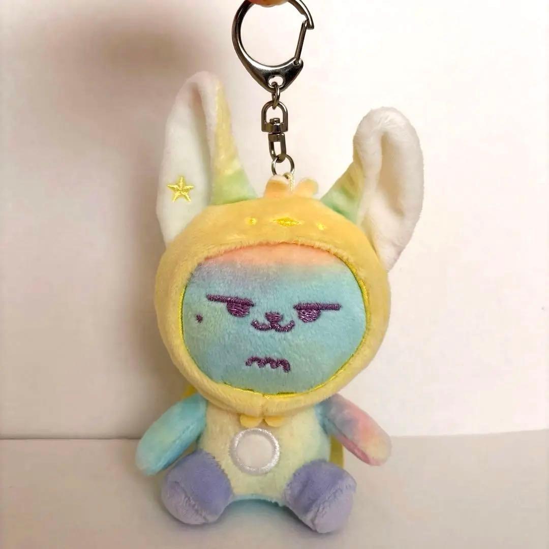 【正規品】レインボー ファンチュン キーリング　txt ヨンジュン