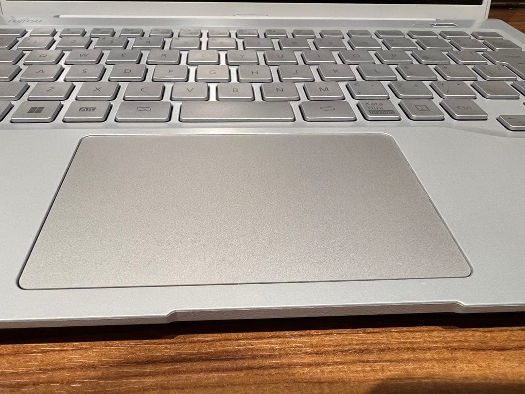 Fujitsu LIFEBOOK MH55/J1 タッチパネルR5 7520U