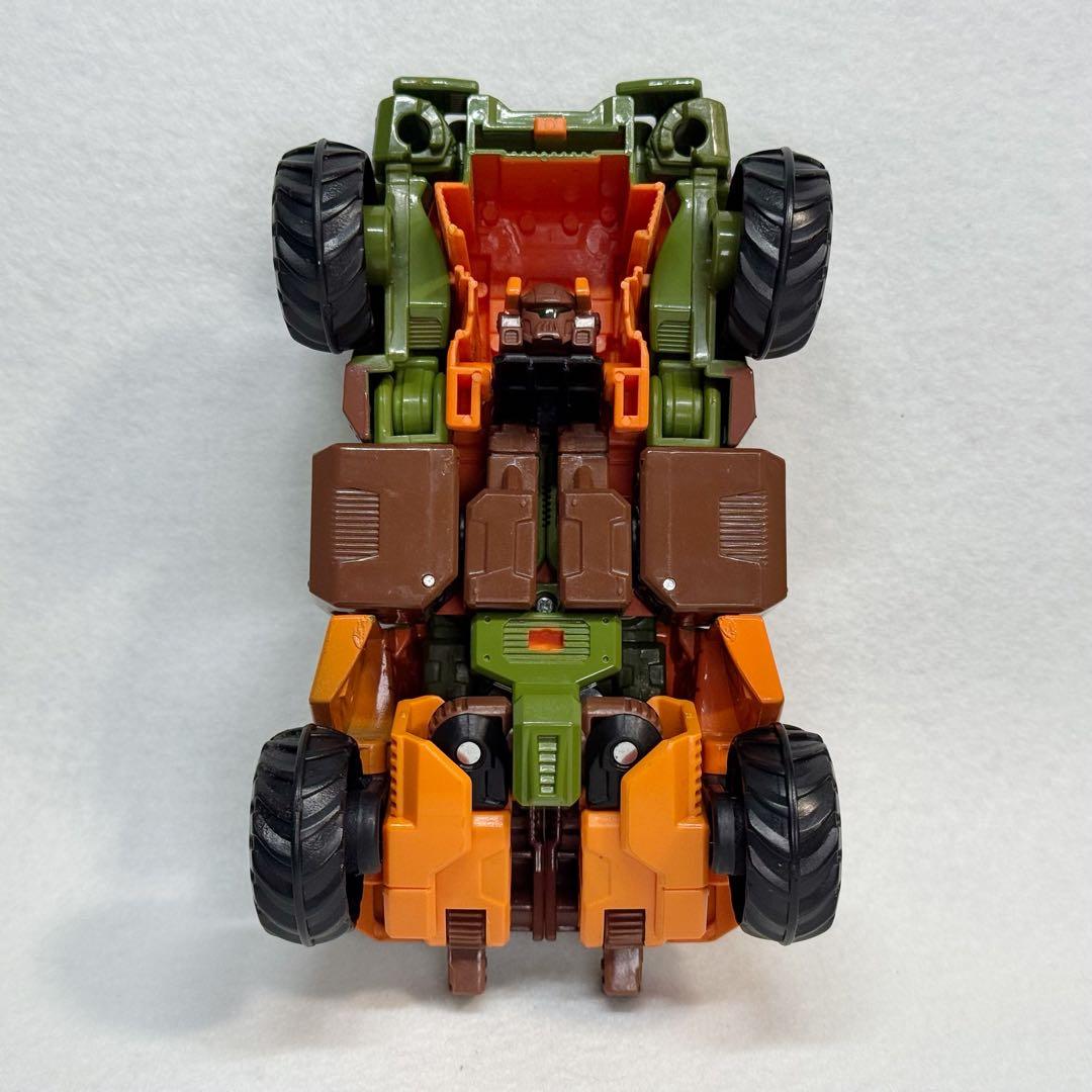 トランスフォーマーレジェンズ　ロードバスター