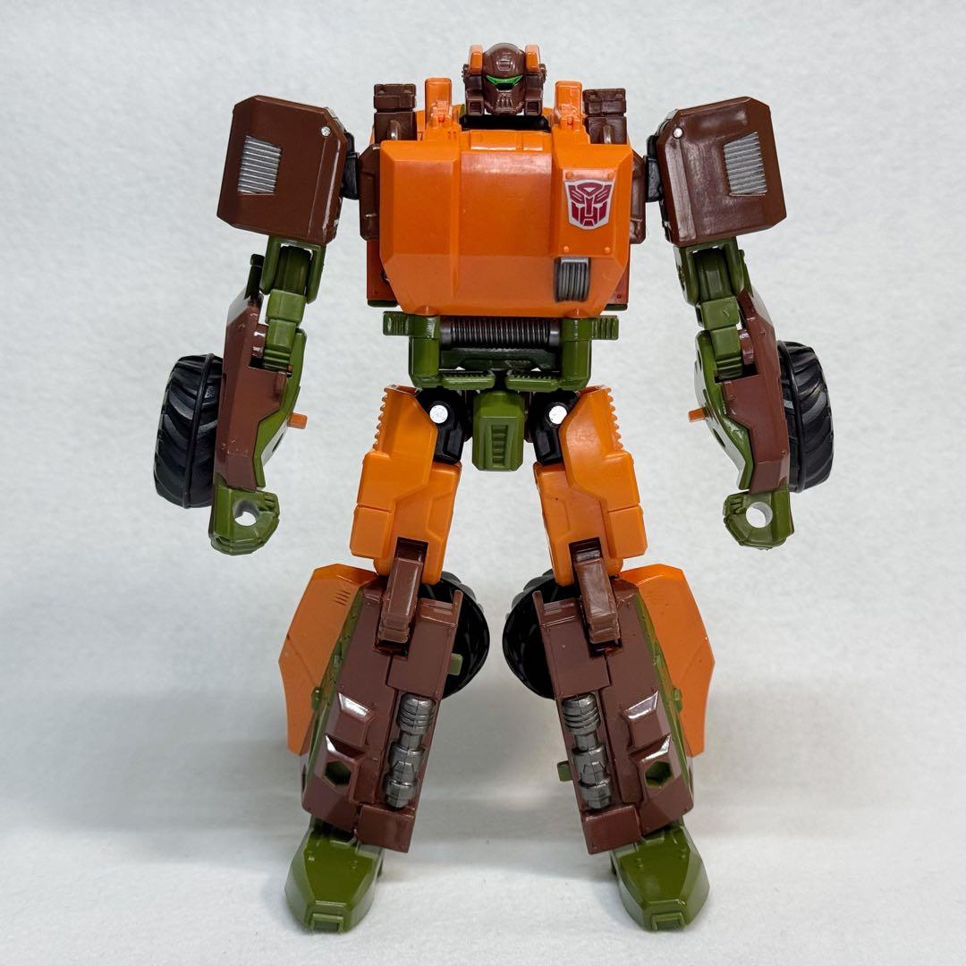 トランスフォーマーレジェンズ　ロードバスター