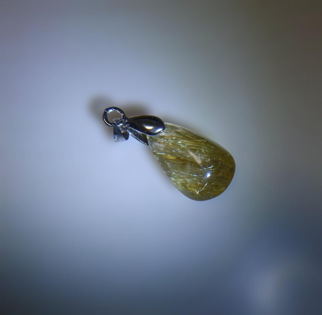 ルチルクォーツペンダントトップ