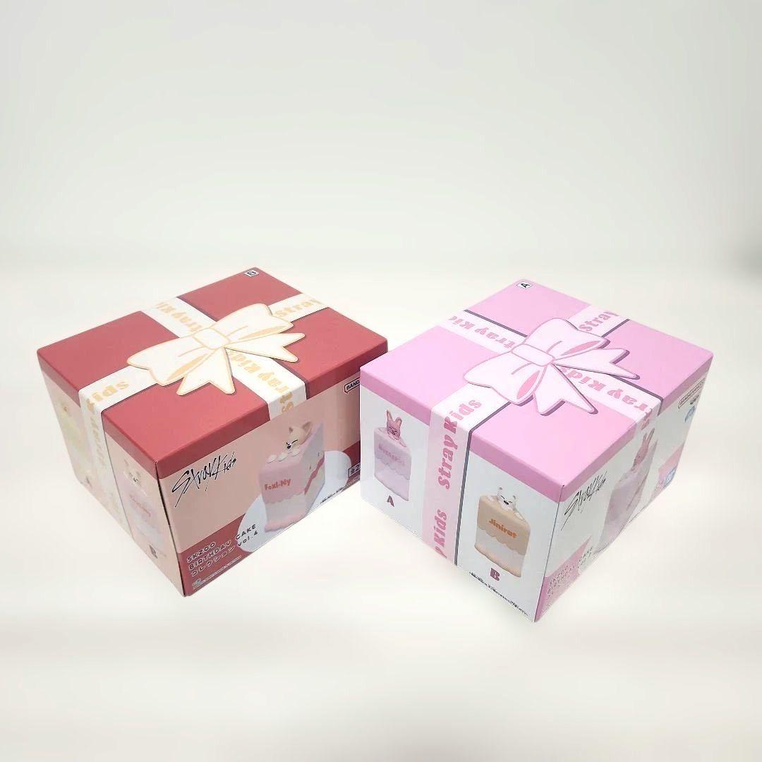 skzoo birthday cakeコレクション フォクシニー　トゥエッキ