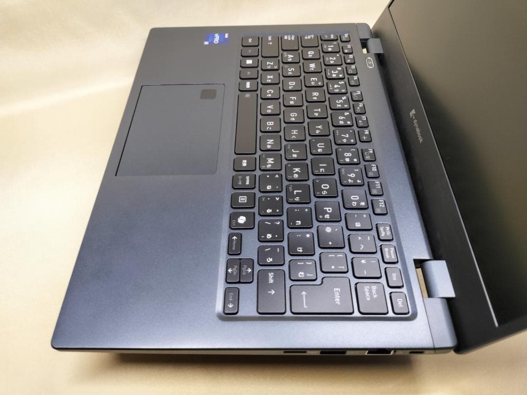 東芝 Dynabook G83/LY 高性能 vPRO 2024年(K-234)