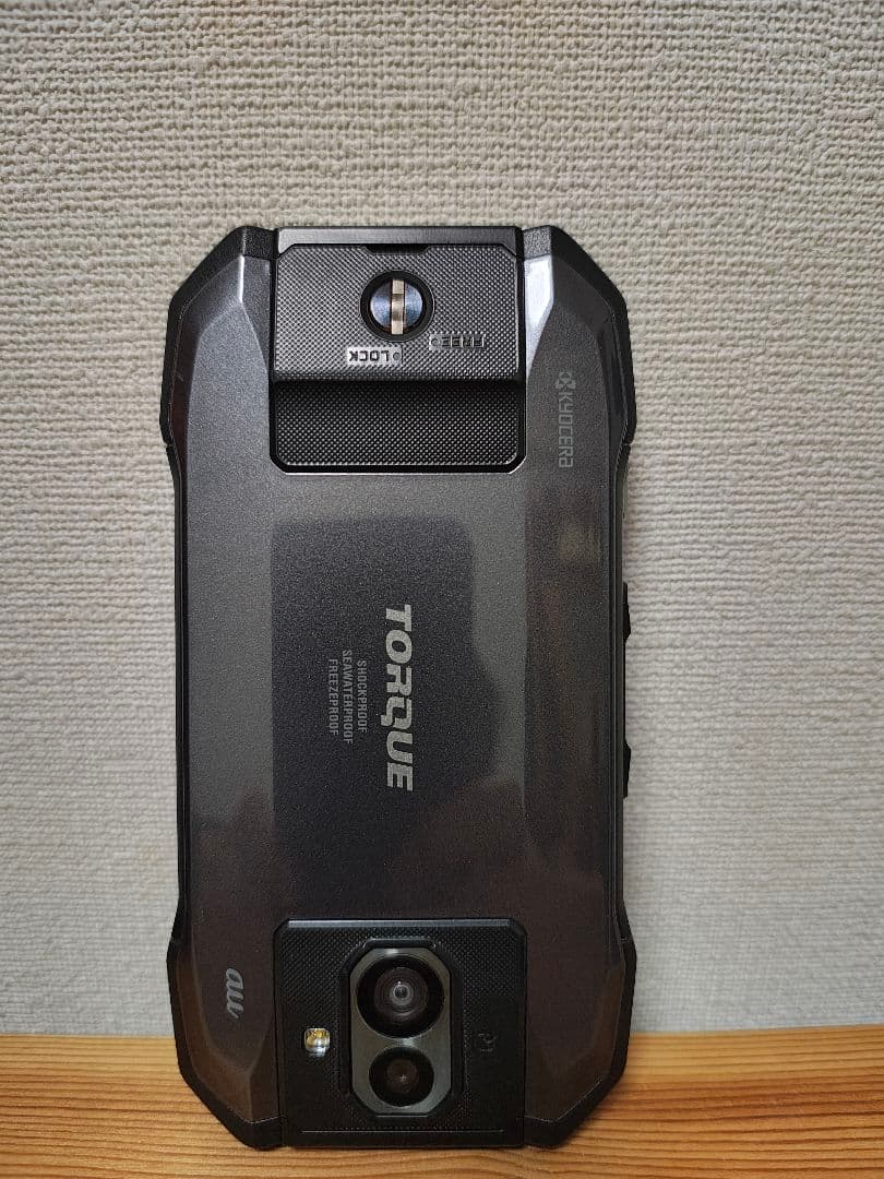 TORQUE G04 KYV46 ブラック