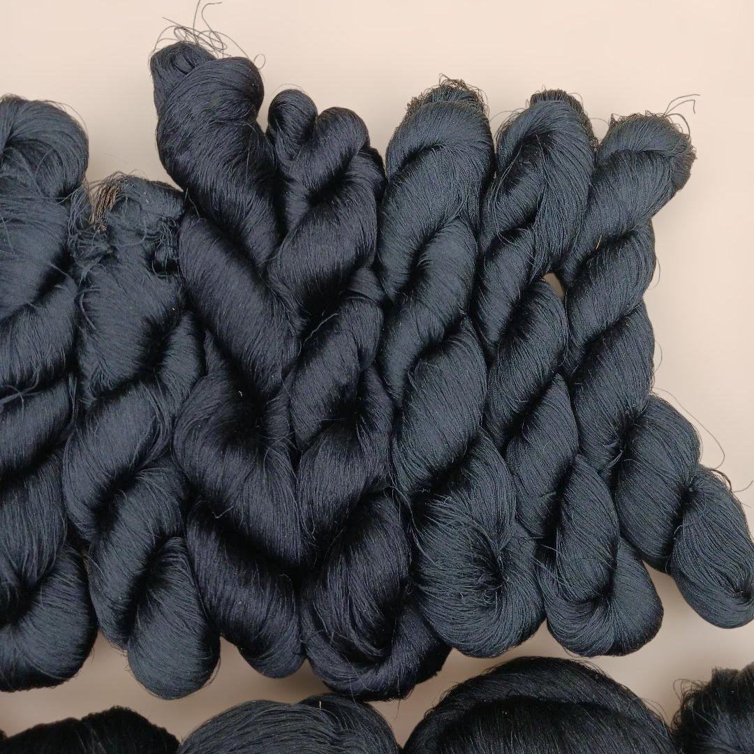 織物、組紐、刺繍手芸用絹糸黒系大量