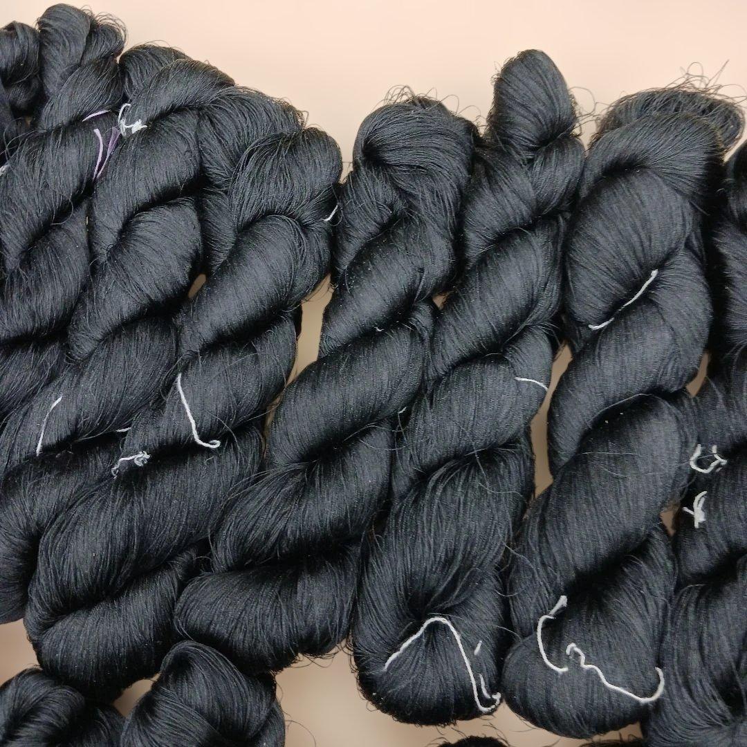 織物、組紐、刺繍手芸用絹糸黒系大量