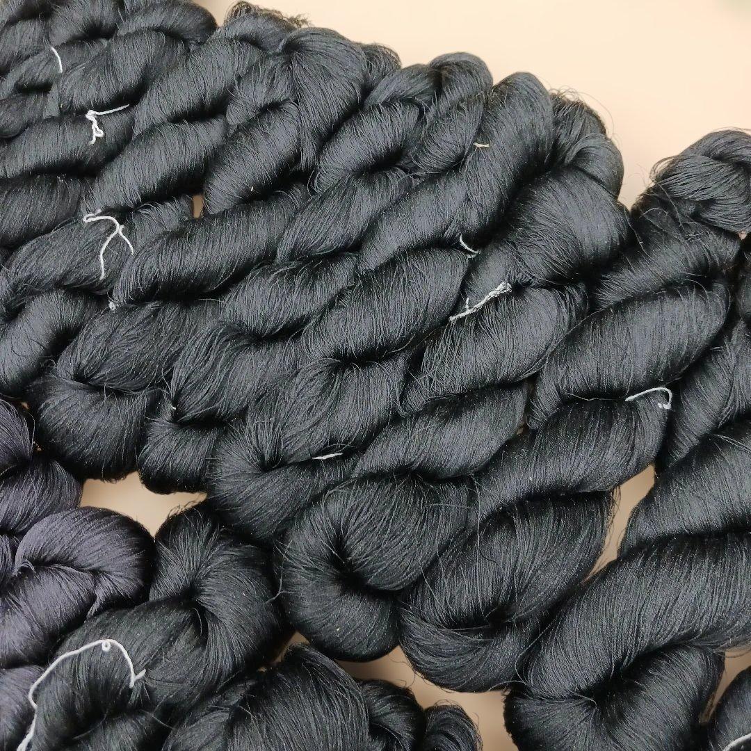 織物、組紐、刺繍手芸用絹糸黒系大量