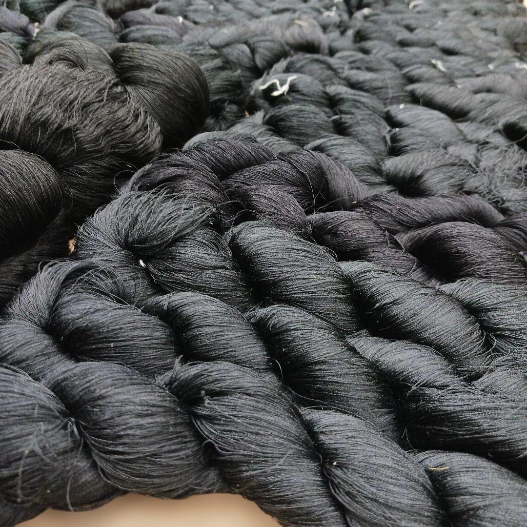 織物、組紐、刺繍手芸用絹糸黒系大量