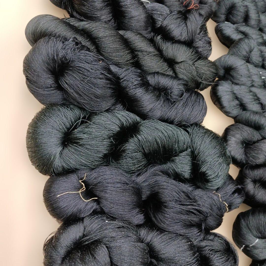 織物、組紐、刺繍手芸用絹糸黒系大量