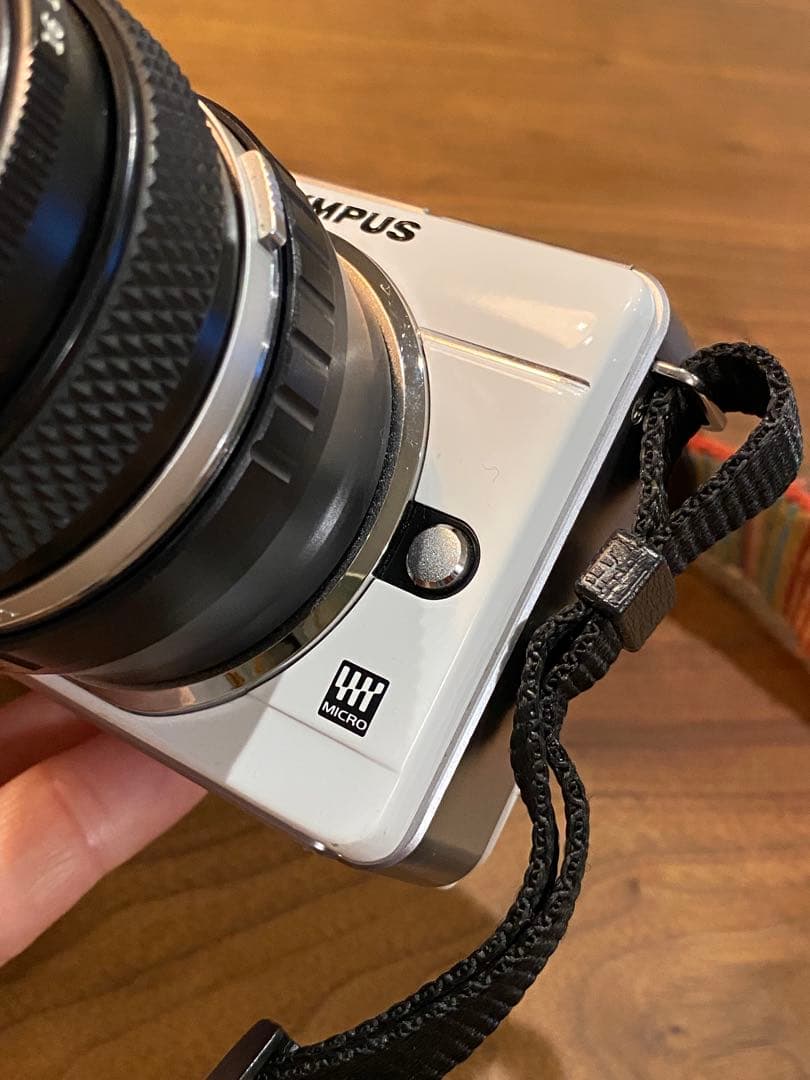 OLYMPUS e-pl1 ミラーレス OM-ZUIKO 50mm f/1.8