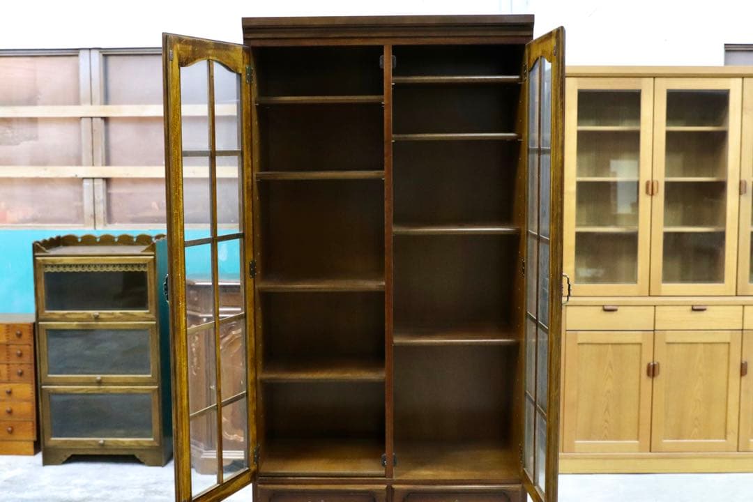 GMIK63○karimoku / カリモク コロニアル 食器棚 カップボード