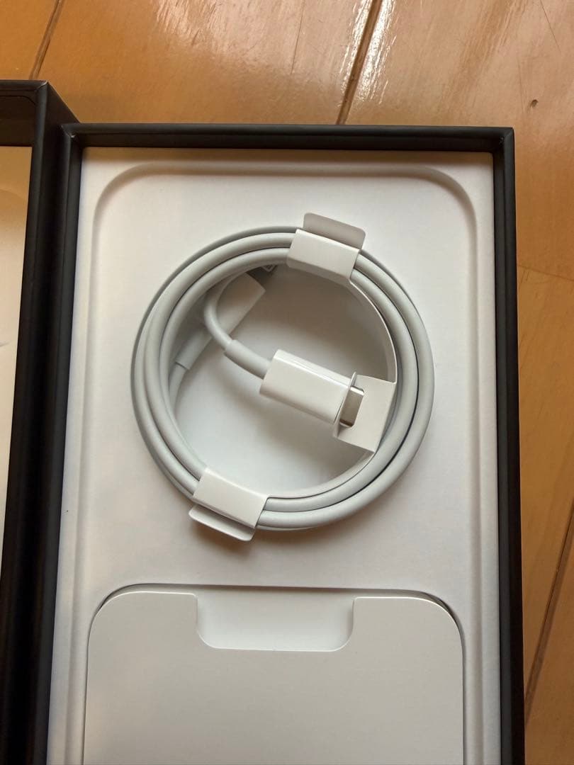 値下げ　iPhone13ProMax 512GB SIMフリー バッテリー82%