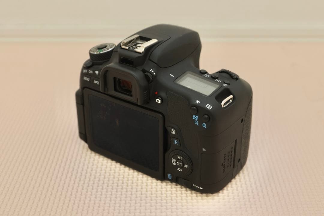 [一眼レフ] CanonEOS8000D+sigma18-300mmセット