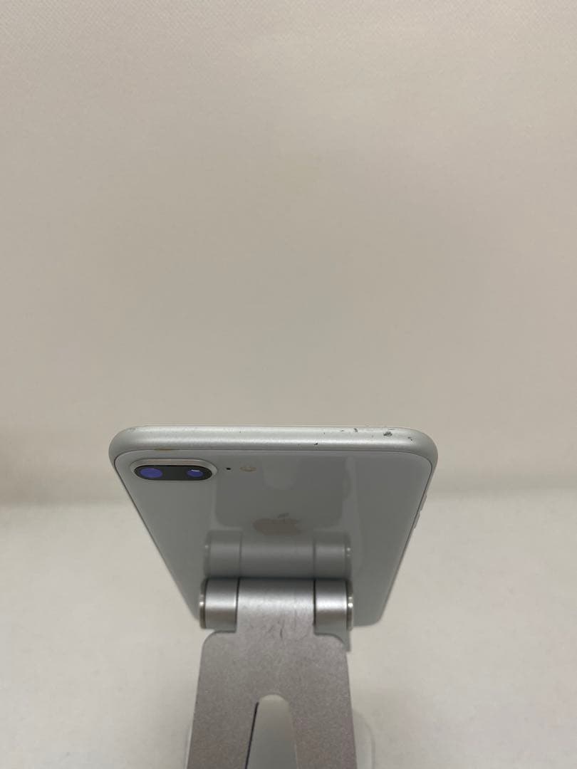 iPhone 8 Plus 64GB SIMフリー　28532