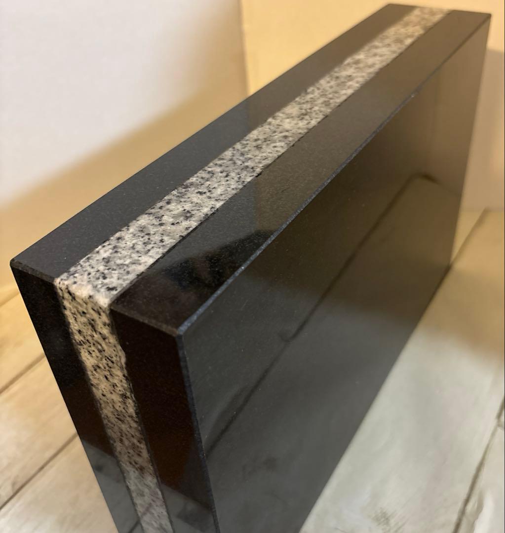 T2. 黒白御影石　デザインプレート