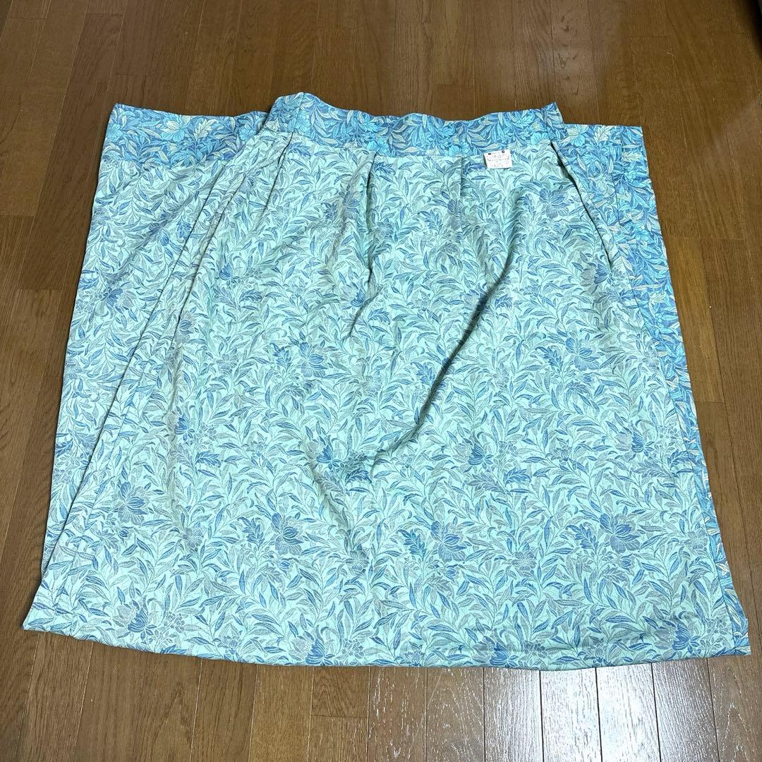 サンゲツ　オーダーカーテン　4枚　花柄　水色　タッセル付き