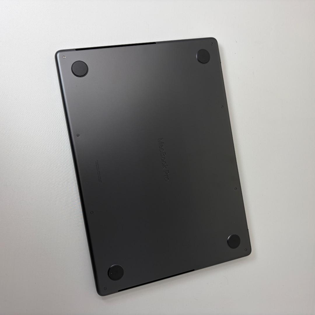 MacBook Pro M3pro 14インチ MRX33J/A