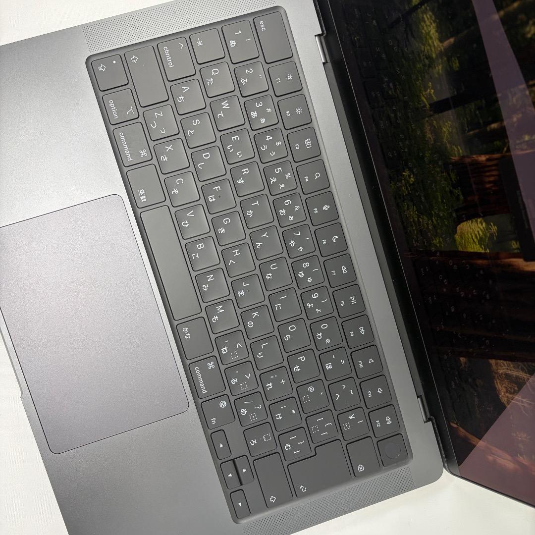 MacBook Pro M3pro 14インチ MRX33J/A