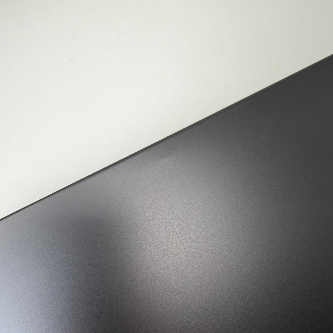 MacBook Pro M3pro 14インチ MRX33J/A