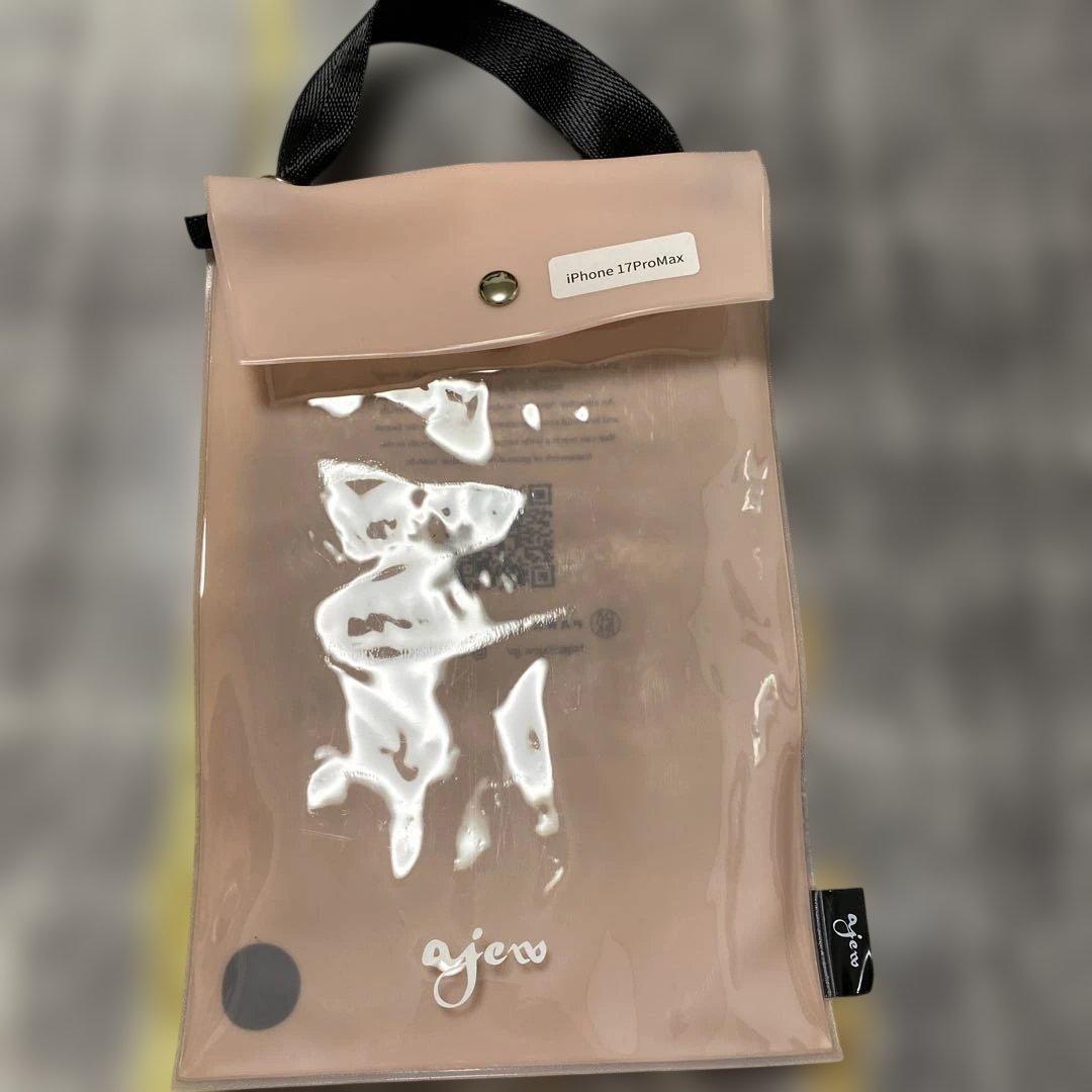 ajew レザーポーチ付き携帯ケースiPhone17pro Max