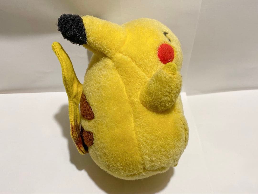 ピカチュウ ぬいぐるみ 初期ピカ TOMY 笑顔 にっこり