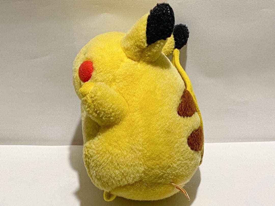 ピカチュウ ぬいぐるみ 初期ピカ TOMY 笑顔 にっこり