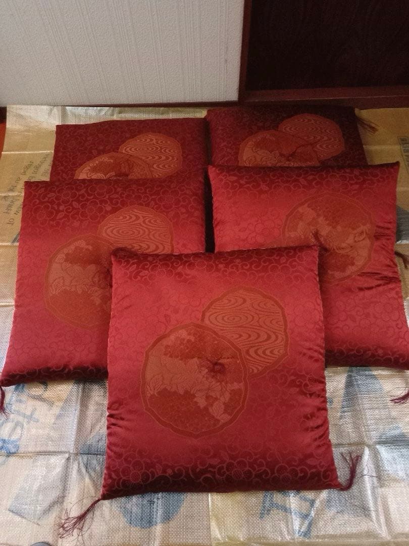 座布団　生地絹100% 京都西川　5枚組