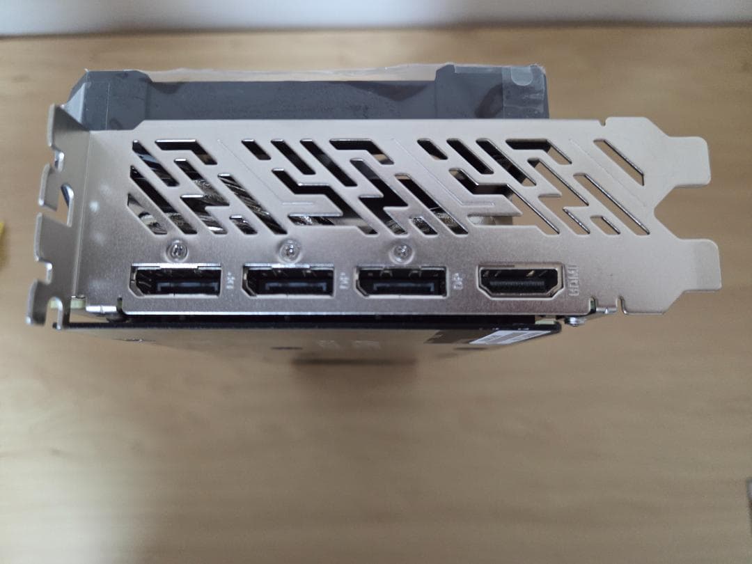 グラフィックボード・グラボ・ビデオカード Asrock Radeon RX 9070 XT Challenger 16GB