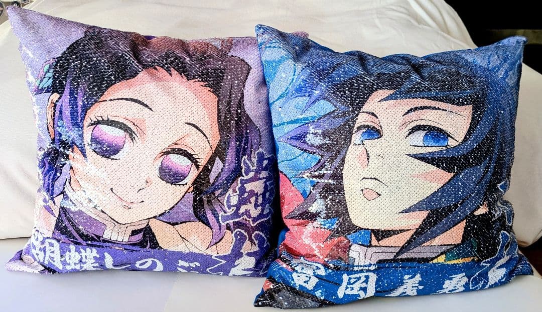 鬼滅の刃　柱カフェ　スパンコールクッションカバー　冨岡義勇　胡蝶しのぶ