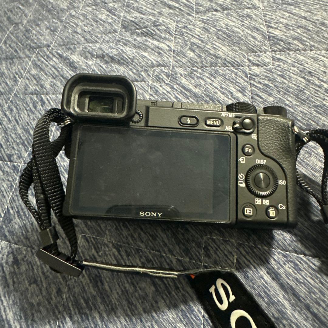 ぱみさん専用　SONY α6400 ミラーレスカメラ E 16-50mm