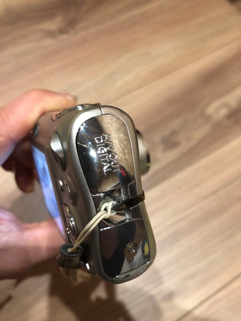 Canon IXY DIGITAL2000 ISの出品です。