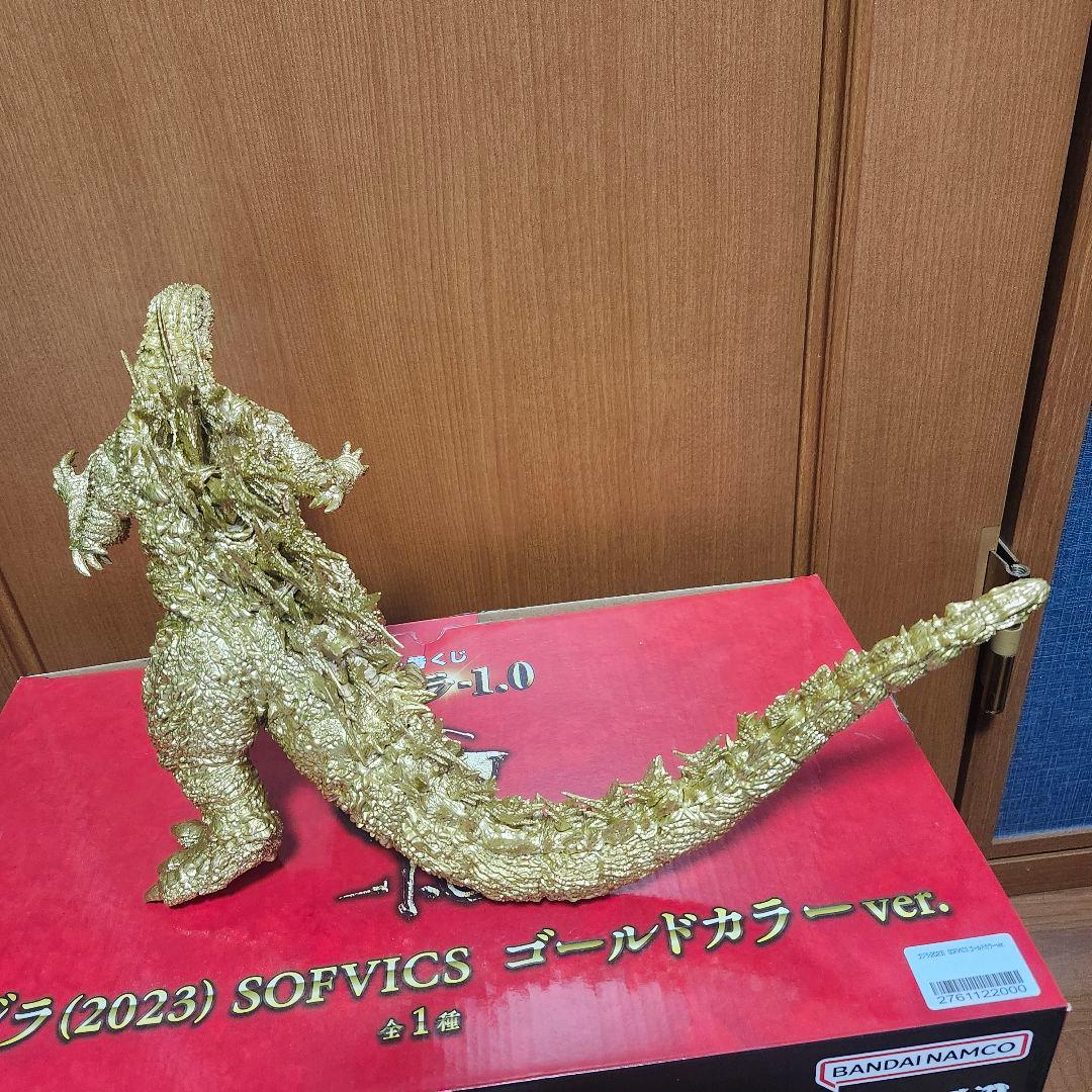 一番くじ　ゴジラ　(2023)　SOFVICS　ゴールドカラーver.
