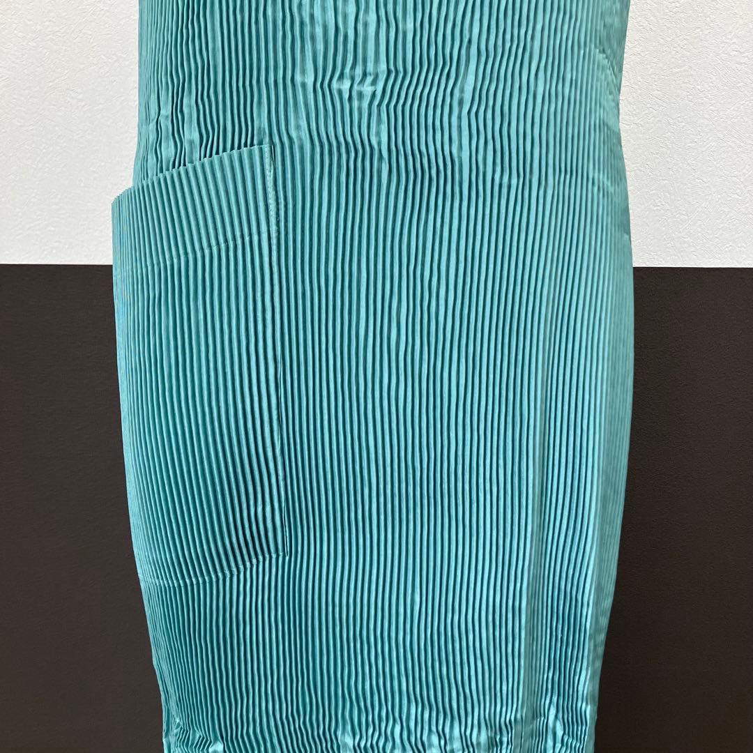 im product イッセイミヤケ　プリーツ　エプロン　グリーン系　日本製