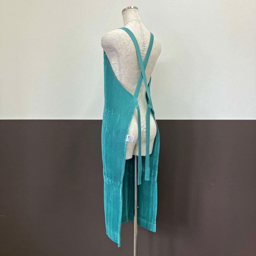 im product イッセイミヤケ　プリーツ　エプロン　グリーン系　日本製