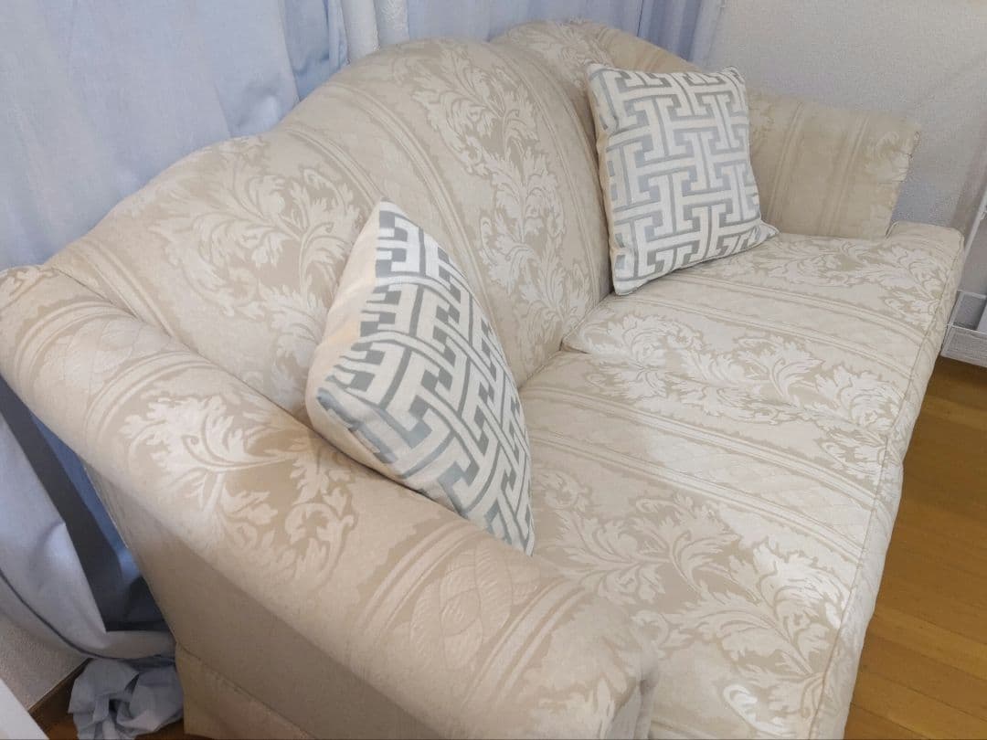 アメリカ製トーマスビル　ジャガード花柄 2人掛けソファ