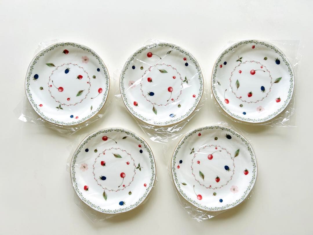 《新品箱付き》計6皿NORITAKE ポートショア　パーティプレートセット