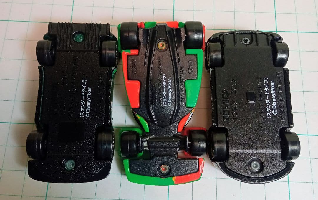 トミカディズニーカーズ3台