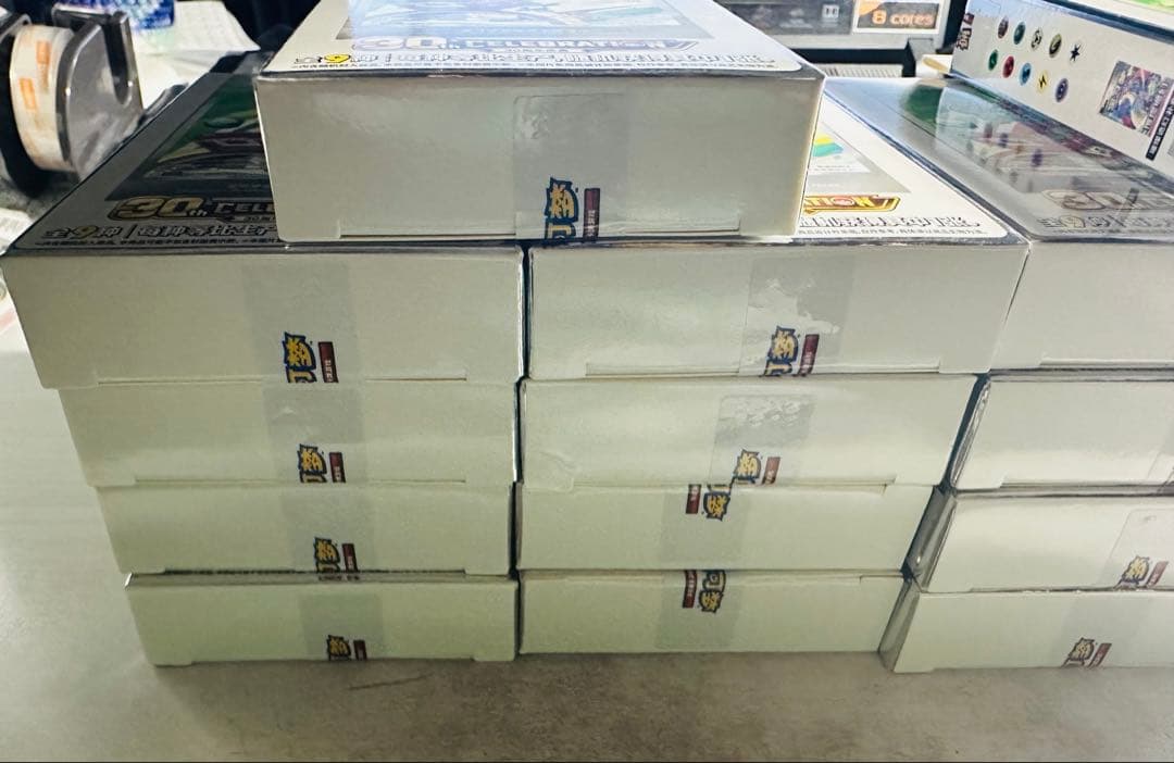 最安値のニドグキン 中国限定 ポケカ 30周年記念 プロモ 18ボックス