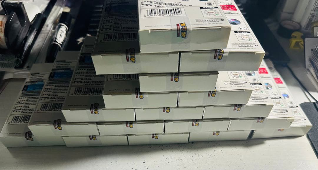 最安値のニドグキン 中国限定 ポケカ 30周年記念 プロモ 18ボックス