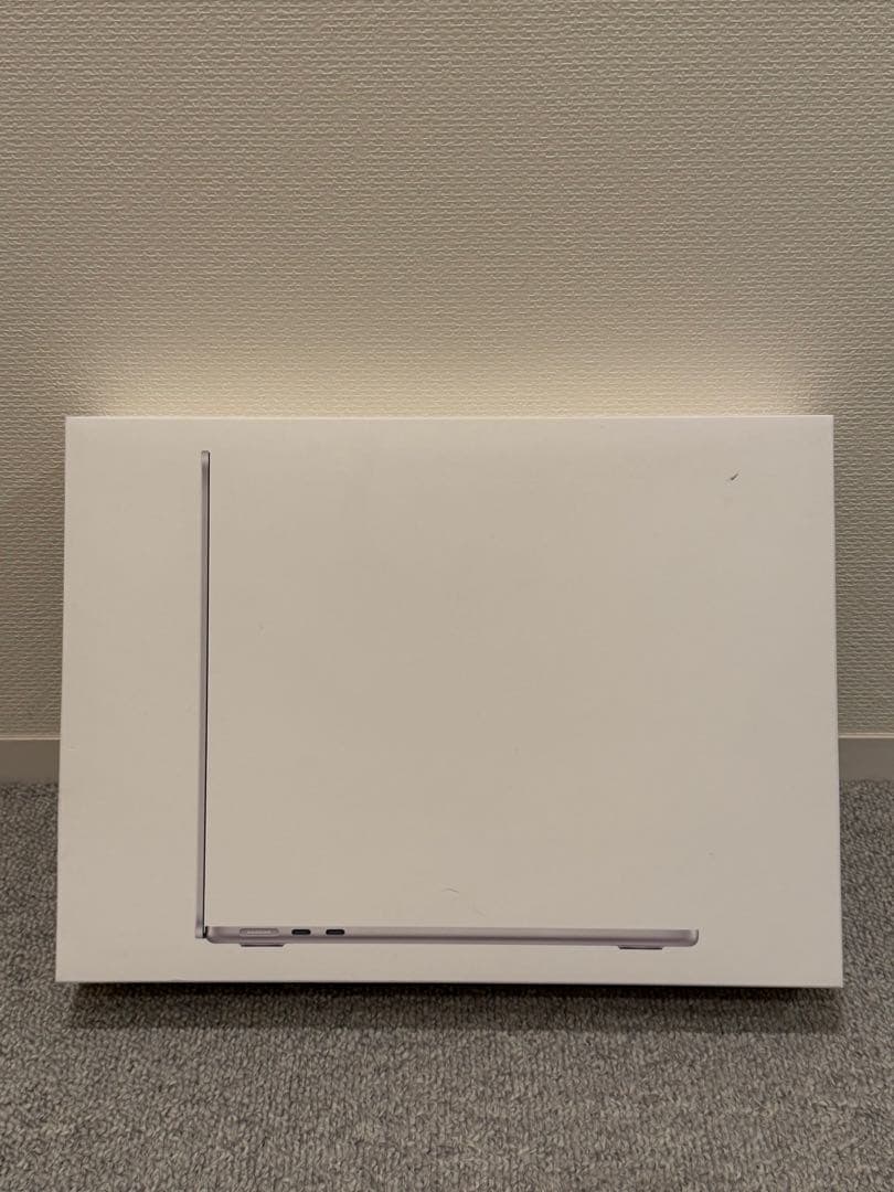 <最新モデル>MacBook Air 13インチ　Ｍ４　シルバー