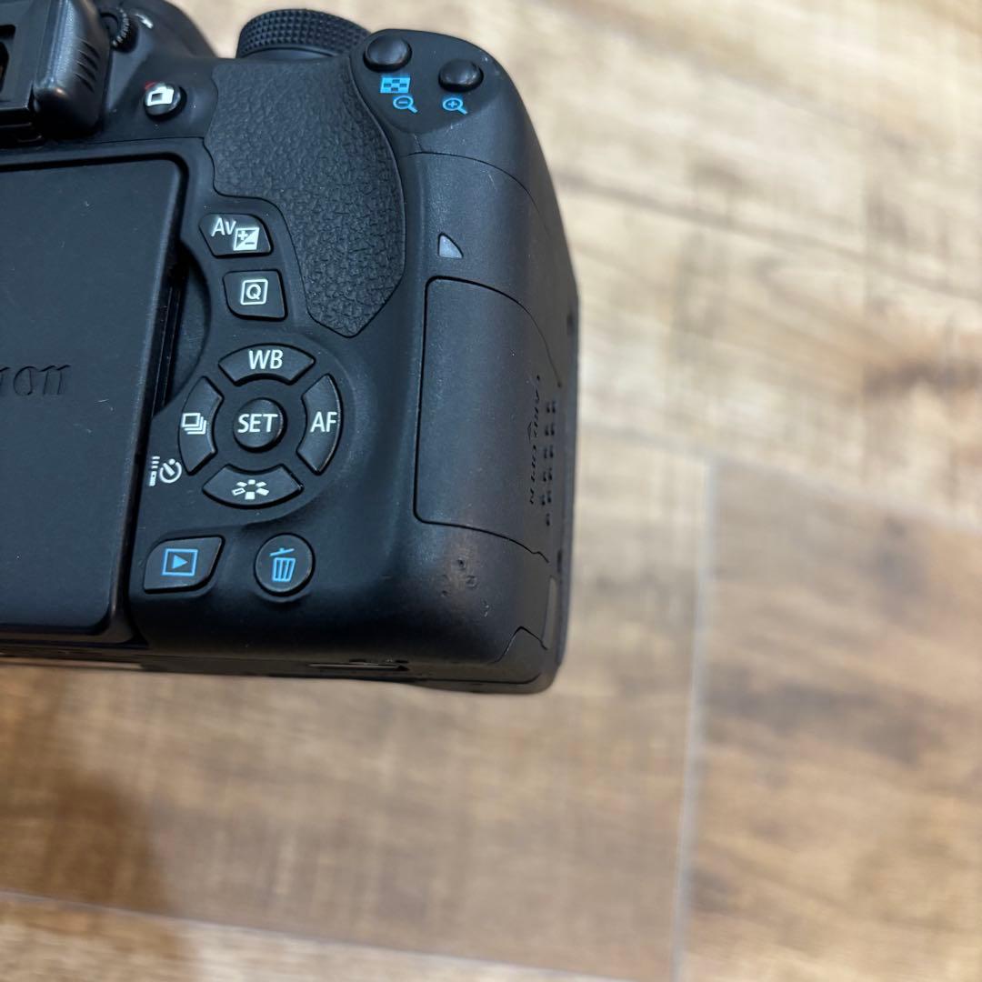 Canon EOS Kiss X8i レンズキット レンズ2本セットその他付属品