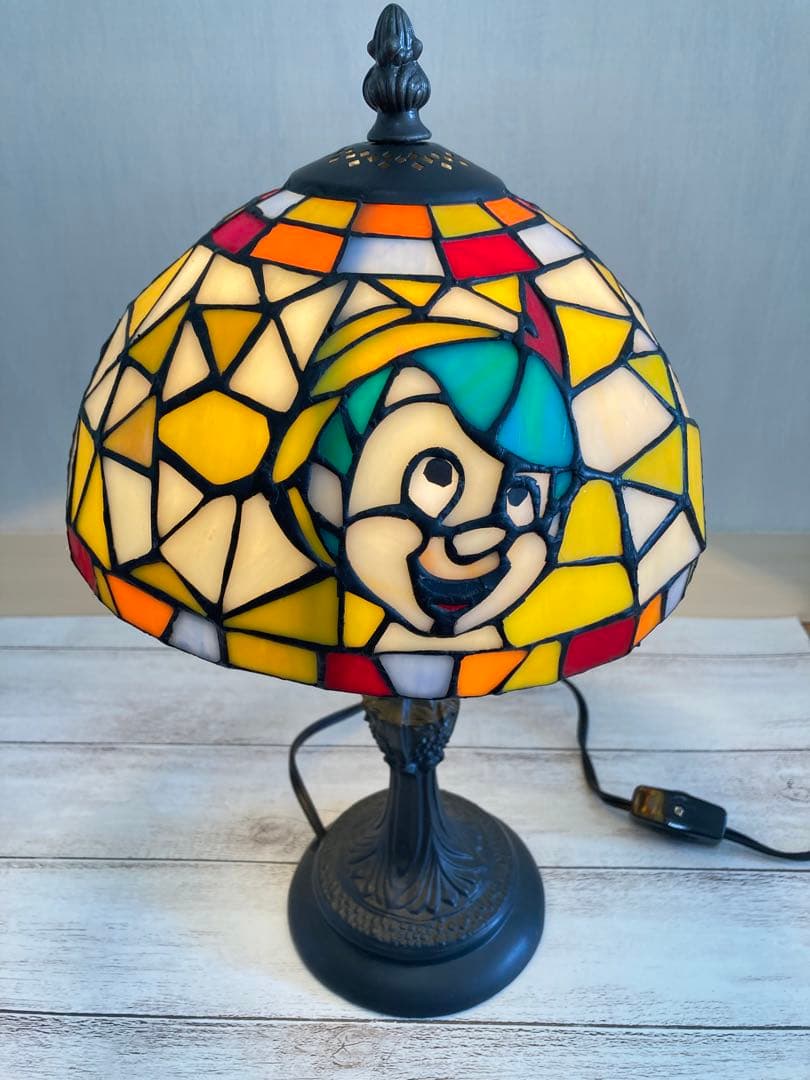 ピノキオ　ステンドグラスライト