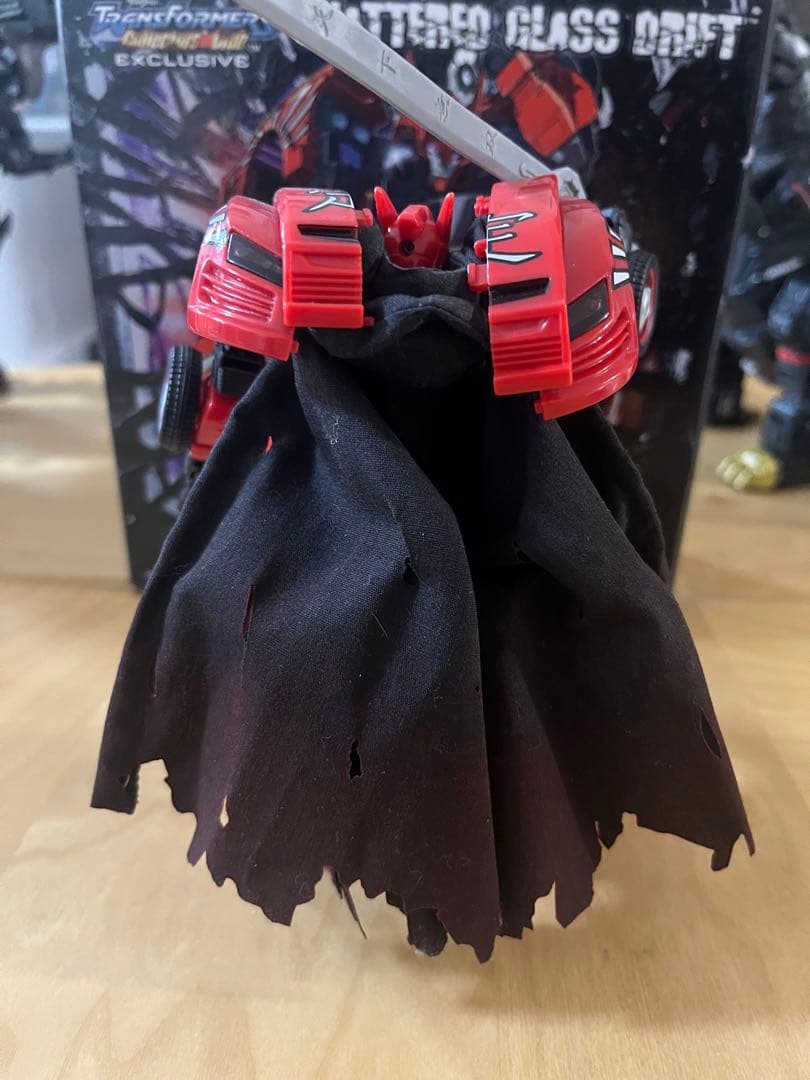 トランスフォーマー　TFCC限定　シャッタードグラス・ドリフト