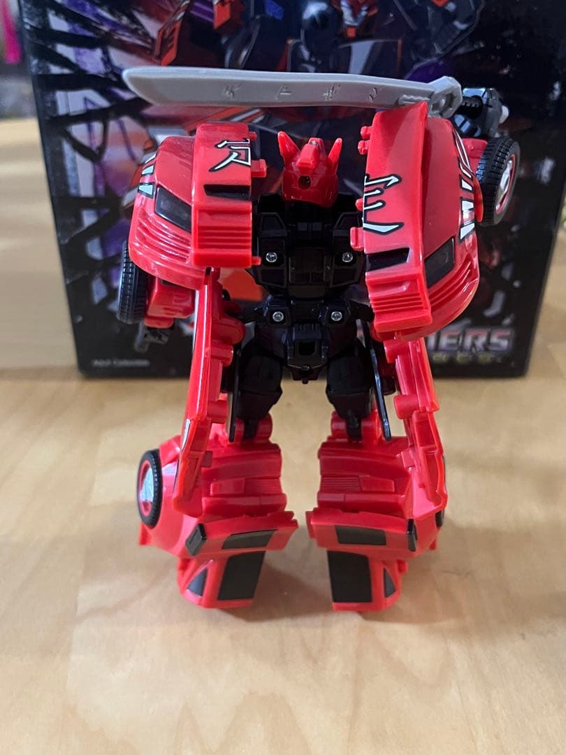 トランスフォーマー　TFCC限定　シャッタードグラス・ドリフト