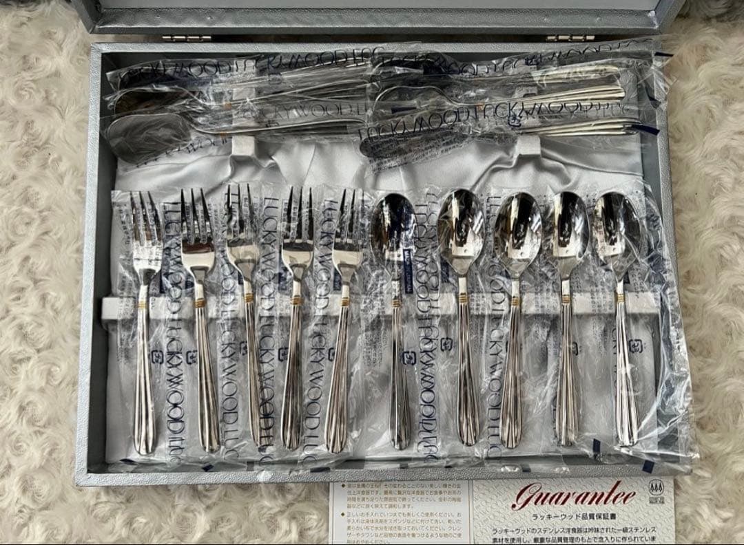 ラッキーウッド カトラリーセット　サントラル（金彩）スプーン＆フォークセット