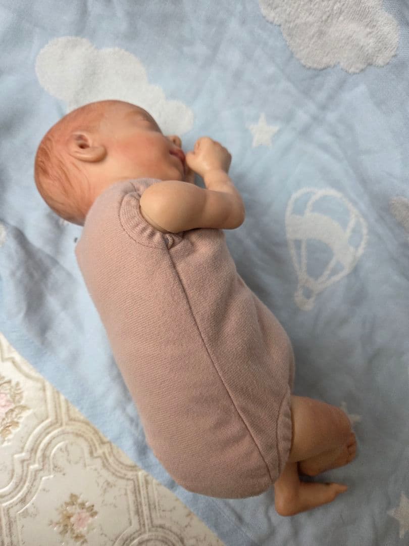 リボーンドール　未熟児　約37cm　体重軽めの小さいサイズ　くたくたベビー